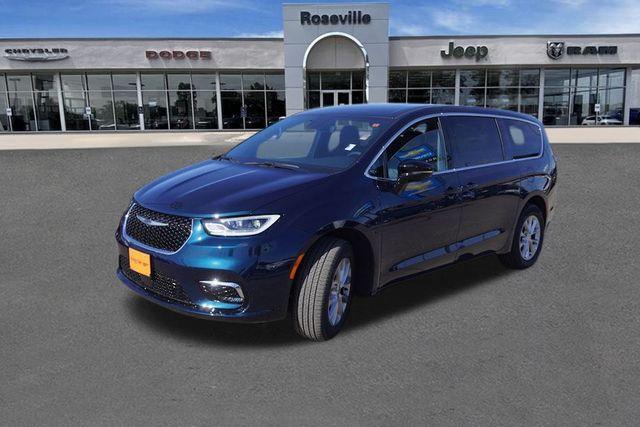 new 2025 Chrysler Pacifica car, priced at $41,364