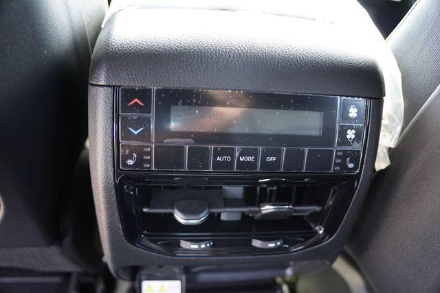 new 2025 Jeep Grand Cherokee L car, priced at $44,053