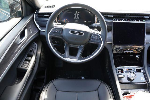 new 2025 Jeep Grand Cherokee L car, priced at $44,053