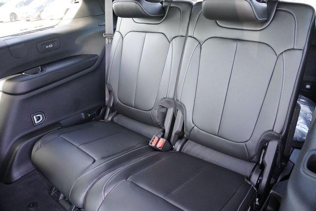 new 2025 Jeep Grand Cherokee L car, priced at $44,053