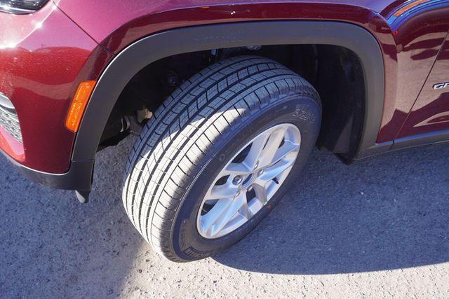 new 2025 Jeep Grand Cherokee car, priced at $39,253