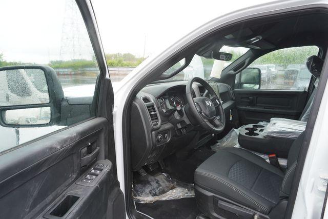 new 2025 Ram 3500 car, priced at $64,675