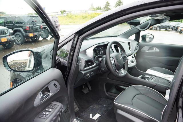 new 2026 Chrysler Pacifica car, priced at $53,596
