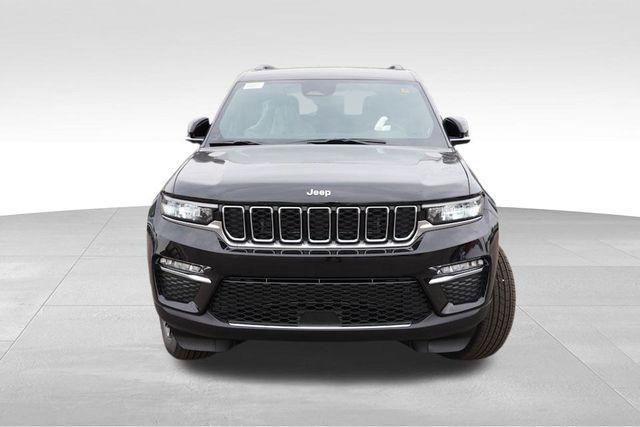 new 2025 Jeep Grand Cherokee car, priced at $40,709