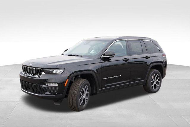 new 2025 Jeep Grand Cherokee car, priced at $40,158