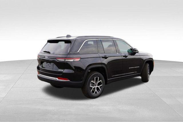 new 2025 Jeep Grand Cherokee car, priced at $40,709