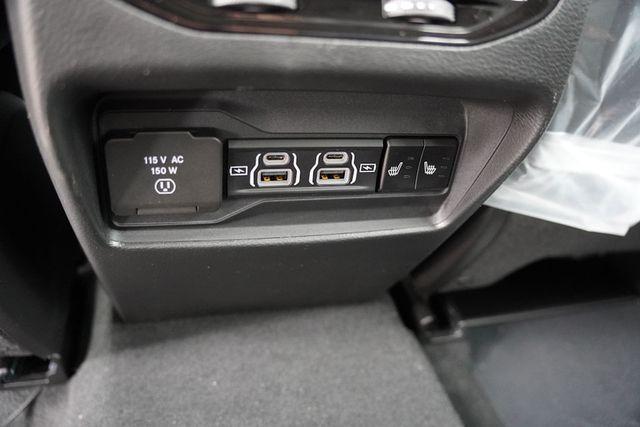 new 2025 Jeep Grand Cherokee car, priced at $40,709