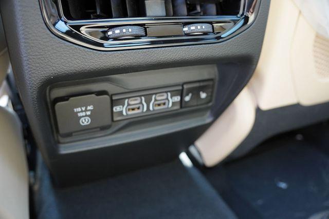new 2025 Jeep Grand Cherokee car, priced at $49,359