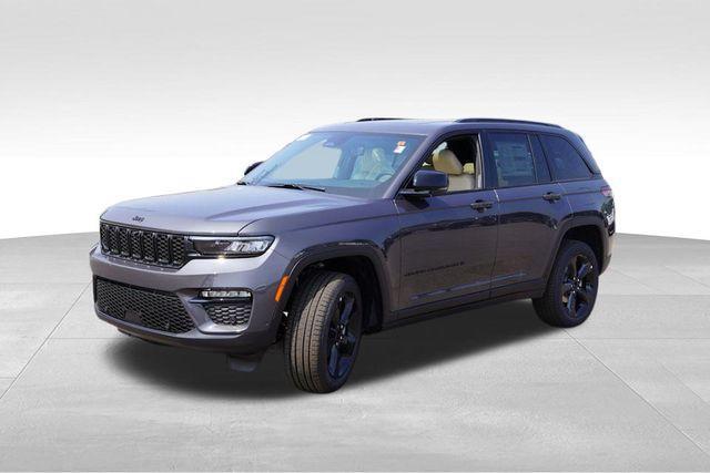 new 2025 Jeep Grand Cherokee car, priced at $49,359