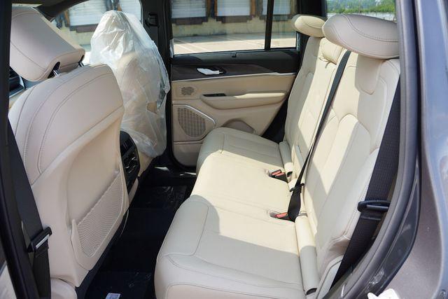 new 2025 Jeep Grand Cherokee car, priced at $49,359