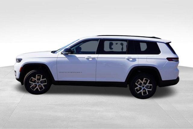 new 2025 Jeep Grand Cherokee L car, priced at $43,476
