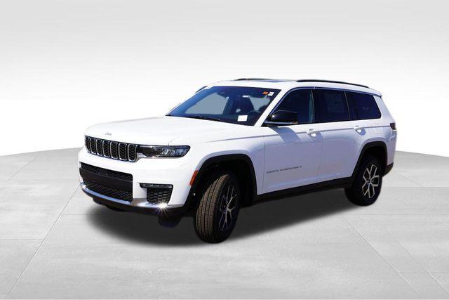 new 2025 Jeep Grand Cherokee L car, priced at $43,476