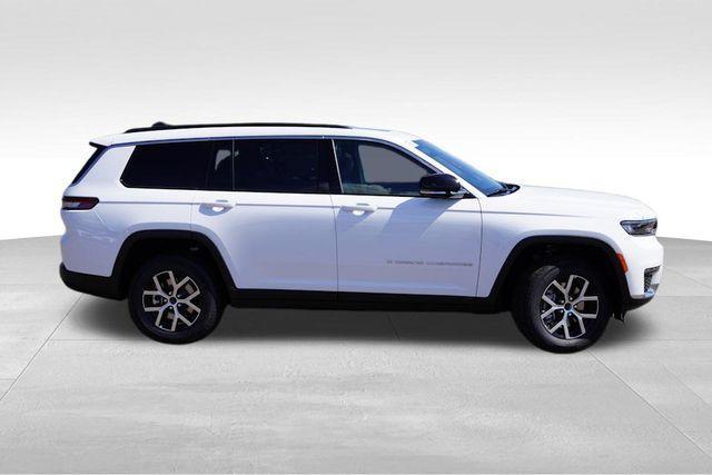 new 2025 Jeep Grand Cherokee L car, priced at $44,127