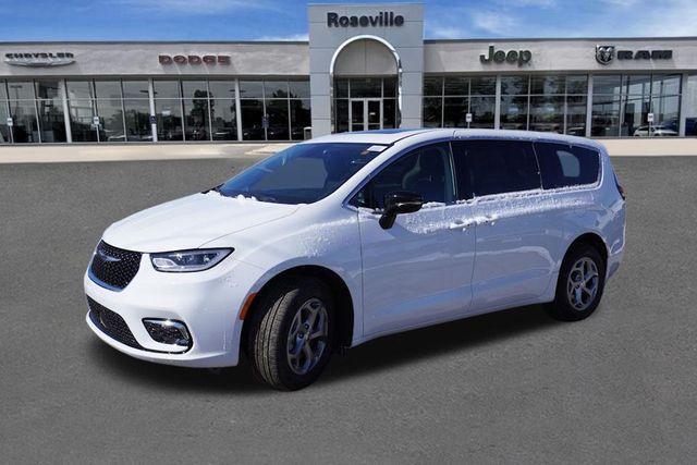 new 2024 Chrysler Pacifica car, priced at $43,855