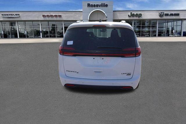 new 2024 Chrysler Pacifica car, priced at $52,726