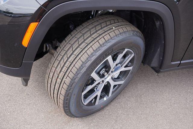new 2025 Jeep Grand Cherokee car, priced at $41,899