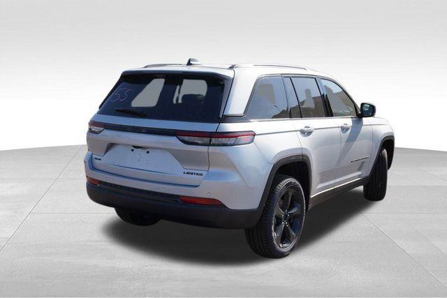 new 2025 Jeep Grand Cherokee car, priced at $49,031