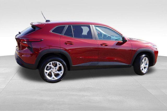 used 2024 Chevrolet Trax car, priced at $20,000