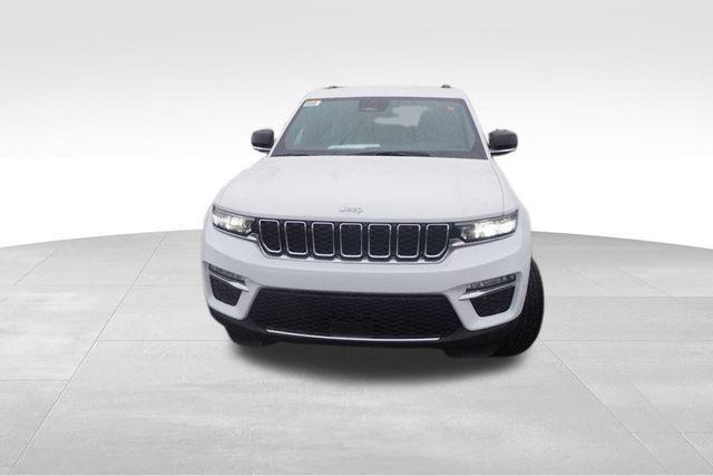 new 2025 Jeep Grand Cherokee car, priced at $38,853