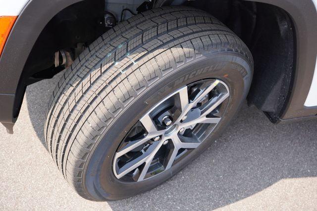 new 2025 Jeep Grand Cherokee L car, priced at $46,850