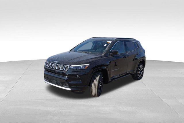 new 2024 Jeep Compass car, priced at $32,477