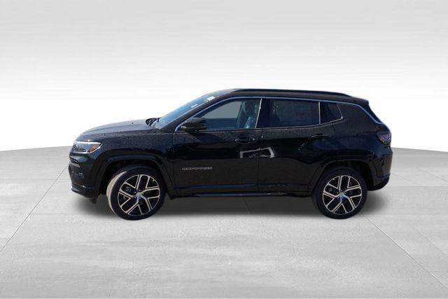 new 2024 Jeep Compass car, priced at $32,477