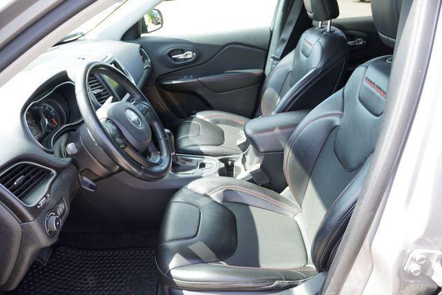 used 2020 Jeep Cherokee car, priced at $22,774