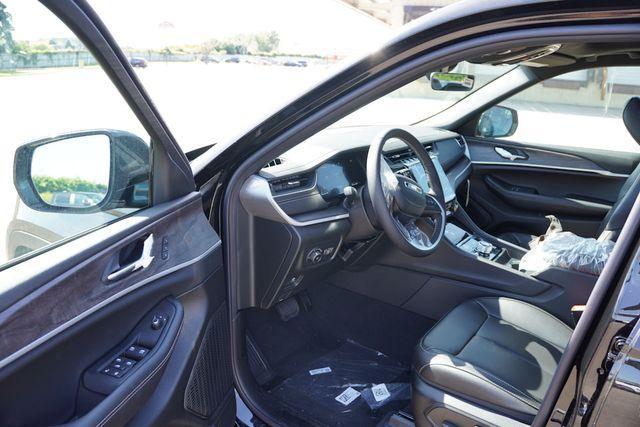 new 2025 Jeep Grand Cherokee car, priced at $46,458