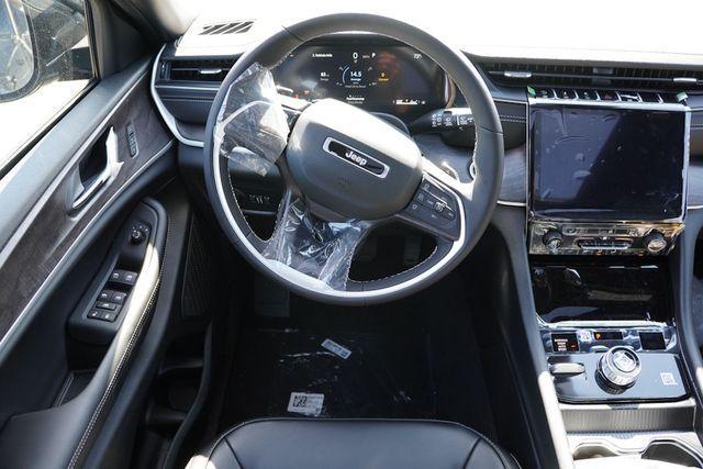 new 2025 Jeep Grand Cherokee car, priced at $46,458