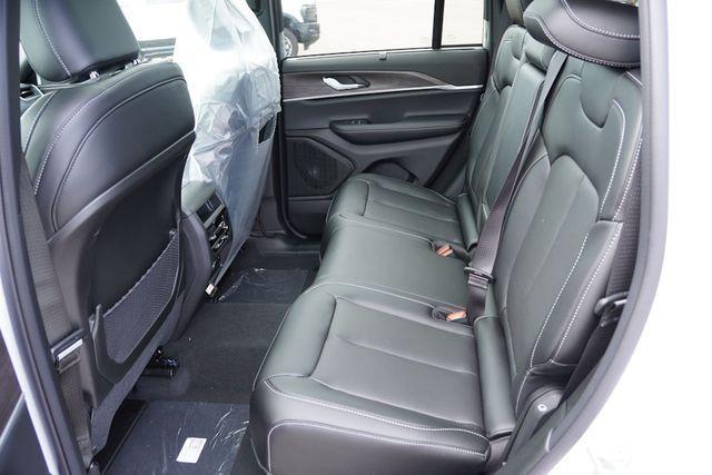 new 2025 Jeep Grand Cherokee car, priced at $44,748