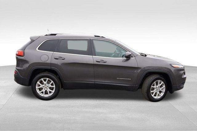 used 2017 Jeep Cherokee car, priced at $13,733
