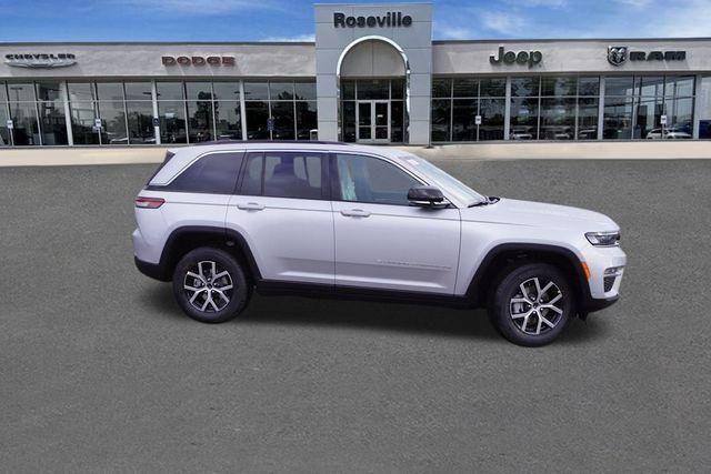 new 2025 Jeep Grand Cherokee car, priced at $47,183