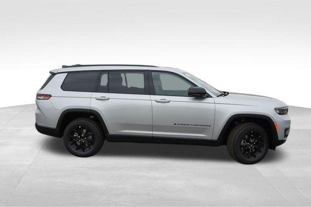 new 2025 Jeep Grand Cherokee L car, priced at $39,268