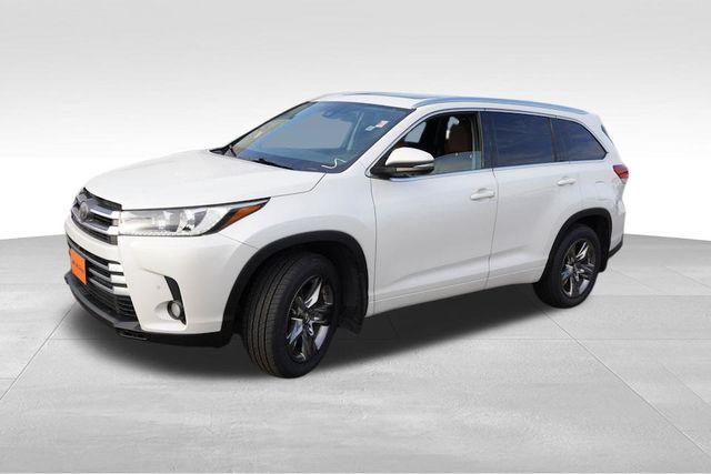 used 2018 Toyota Highlander car, priced at $30,615