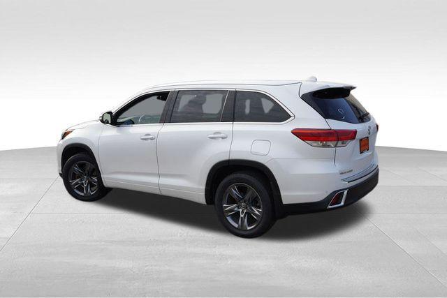 used 2018 Toyota Highlander car, priced at $30,615