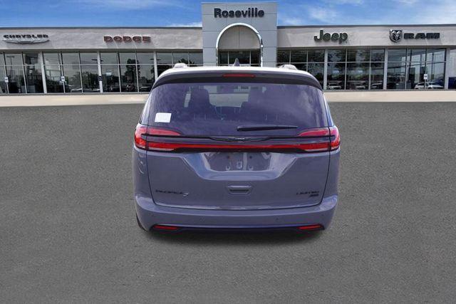 new 2025 Chrysler Pacifica car, priced at $53,143