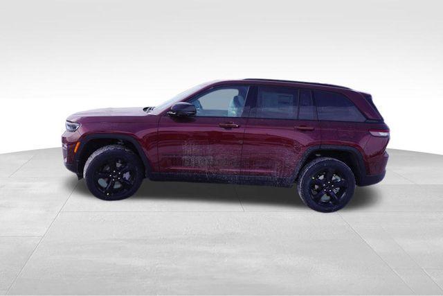 new 2025 Jeep Grand Cherokee car, priced at $43,248
