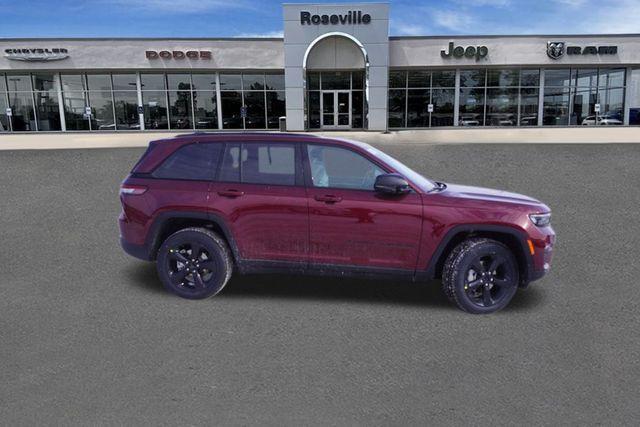 new 2025 Jeep Grand Cherokee car, priced at $43,820