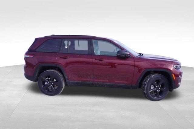 new 2025 Jeep Grand Cherokee car, priced at $43,248