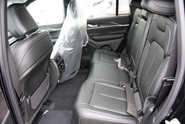 new 2025 Jeep Grand Cherokee car, priced at $44,145