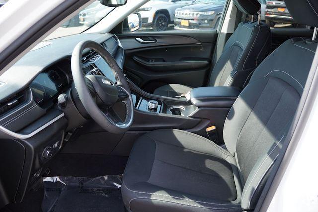 used 2023 Jeep Grand Cherokee car, priced at $29,220