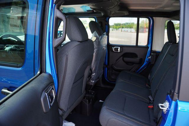 new 2025 Jeep Wrangler car, priced at $47,463