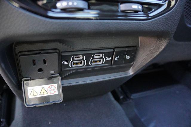 new 2025 Jeep Grand Cherokee car, priced at $46,239