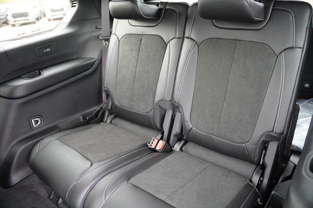 new 2025 Jeep Grand Cherokee L car, priced at $42,438