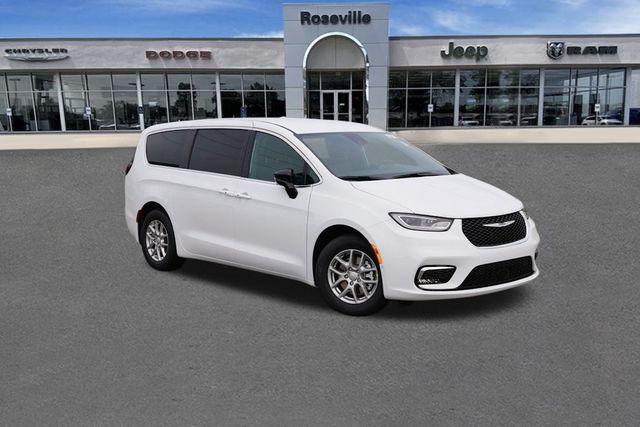 new 2025 Chrysler Pacifica car, priced at $40,263