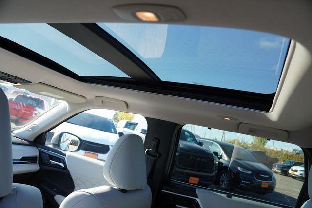 used 2023 Mitsubishi Outlander PHEV car, priced at $30,887