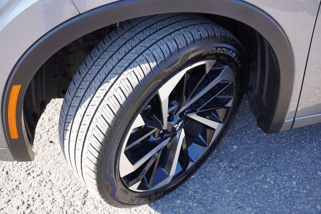 used 2023 Mitsubishi Outlander PHEV car, priced at $30,887