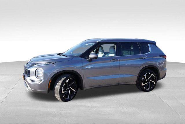 used 2023 Mitsubishi Outlander PHEV car, priced at $30,887