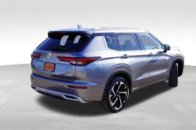 used 2023 Mitsubishi Outlander PHEV car, priced at $30,887