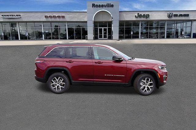 new 2025 Jeep Grand Cherokee car, priced at $41,899